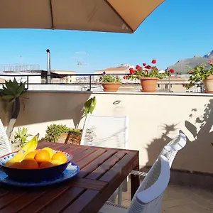 Terrace With View Attic In Old Town Ballarhome Appartement