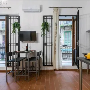 Dame Appartement