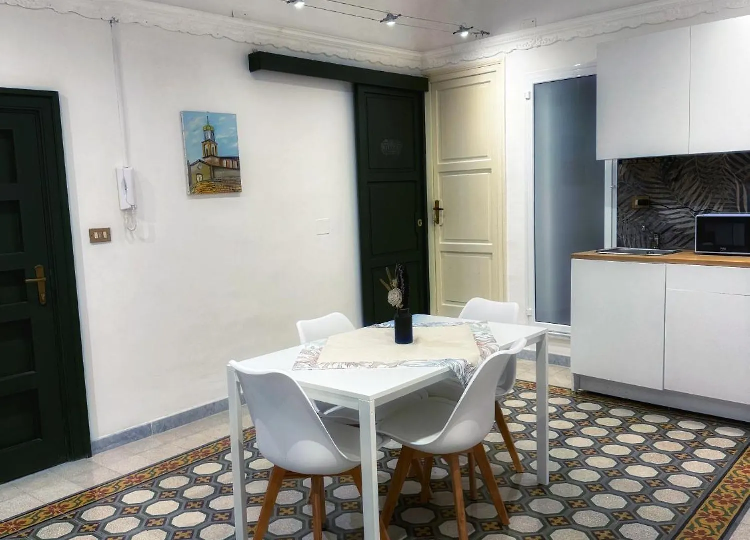 Allalbergheria Apartment Palermo 0*,  Italy